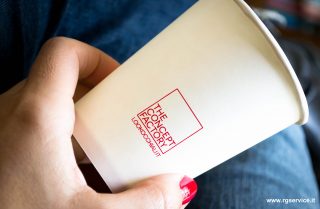 Bicchiere in carta per cappuccino